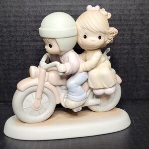 1989 Precious Moments Porcelain Figurine Bon Voyage! #522201